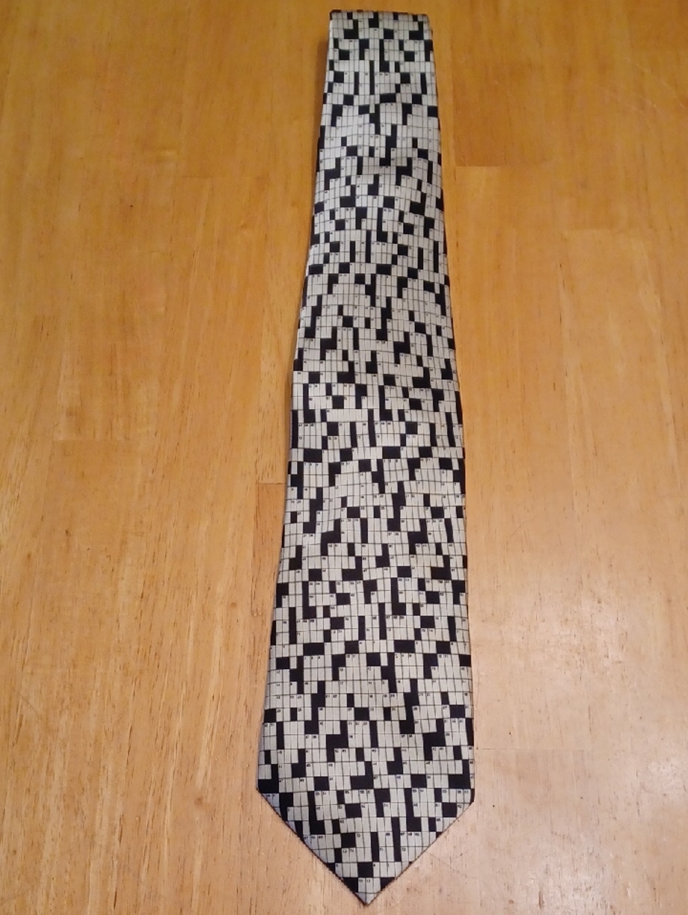 Ashlord & Brooks Black and White Crossword Puzzle Pattern Tie NWT